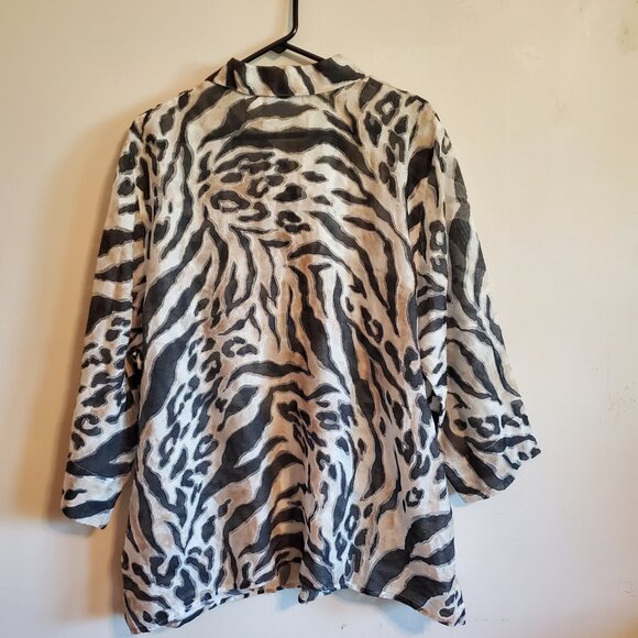 Alfred Dunner Tiger Print Button Up Collard Blouse 20W - Picture 7 of 14